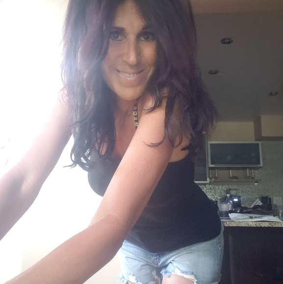 Meet your Posher, Dawn - Picture 1 of 1